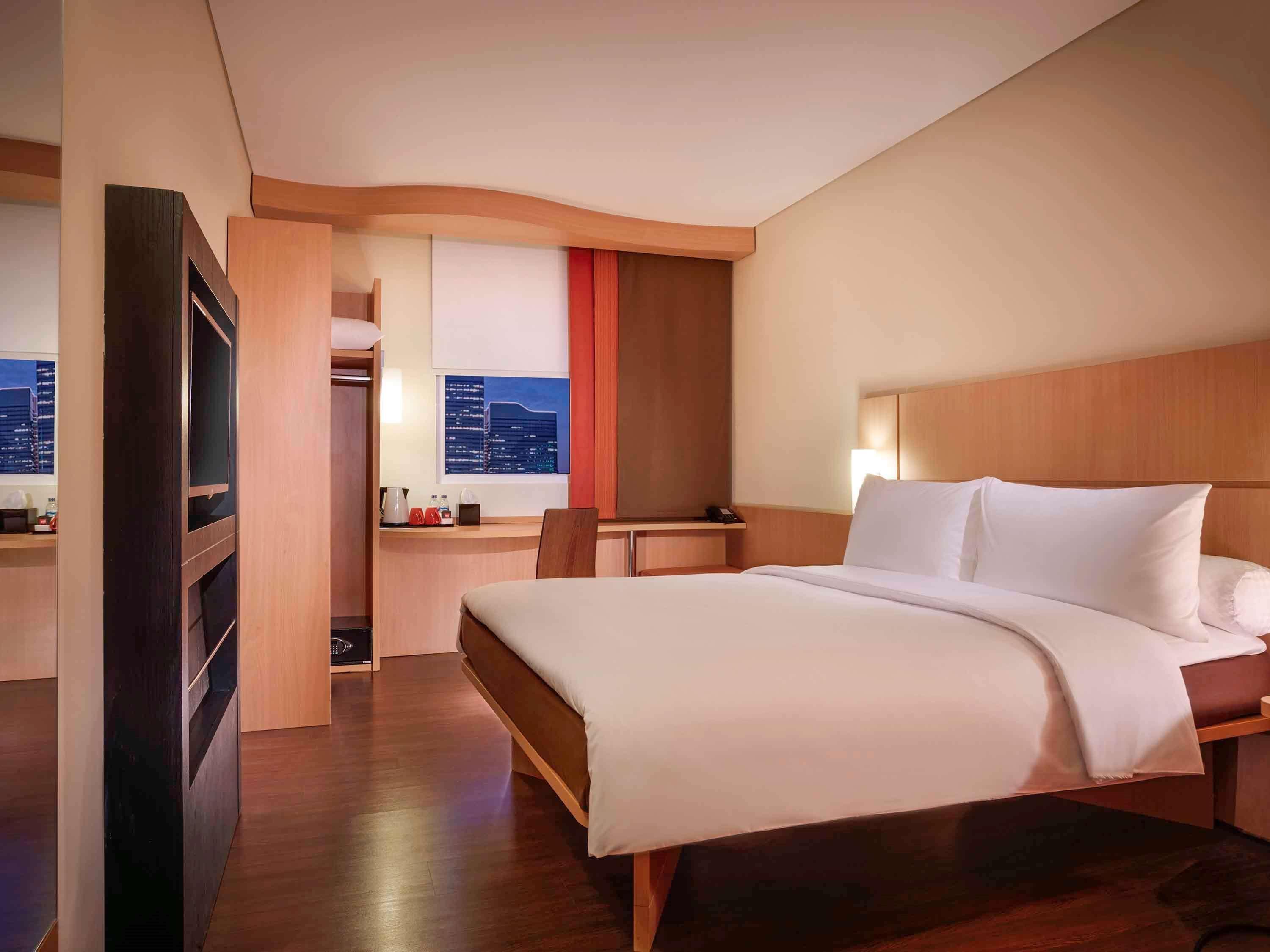 Ibis Surabaya City Center Екстер'єр фото