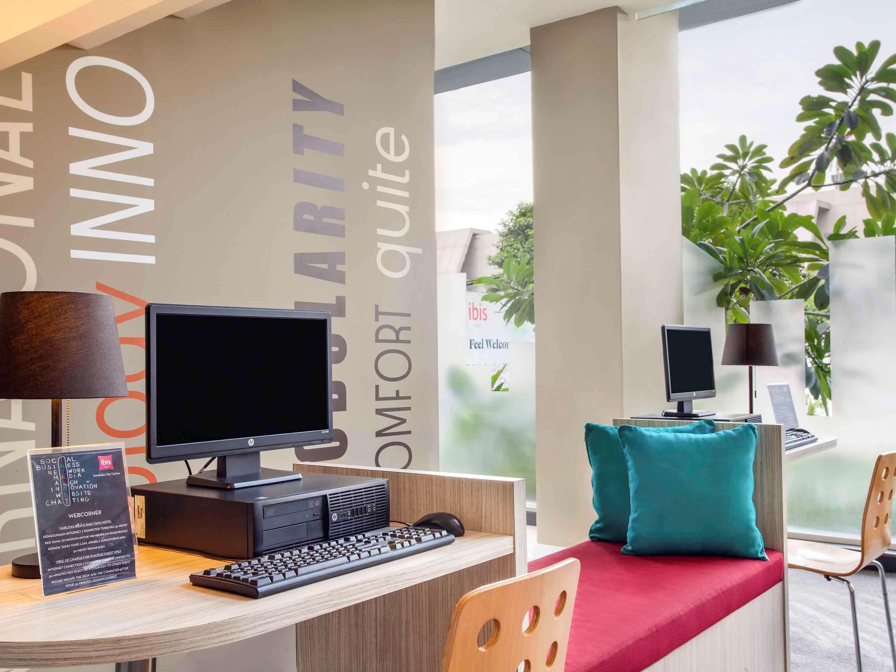 Ibis Surabaya City Center Екстер'єр фото