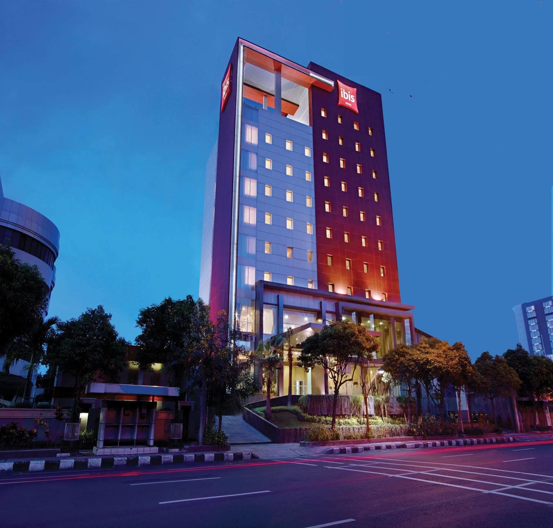 Ibis Surabaya City Center Екстер'єр фото