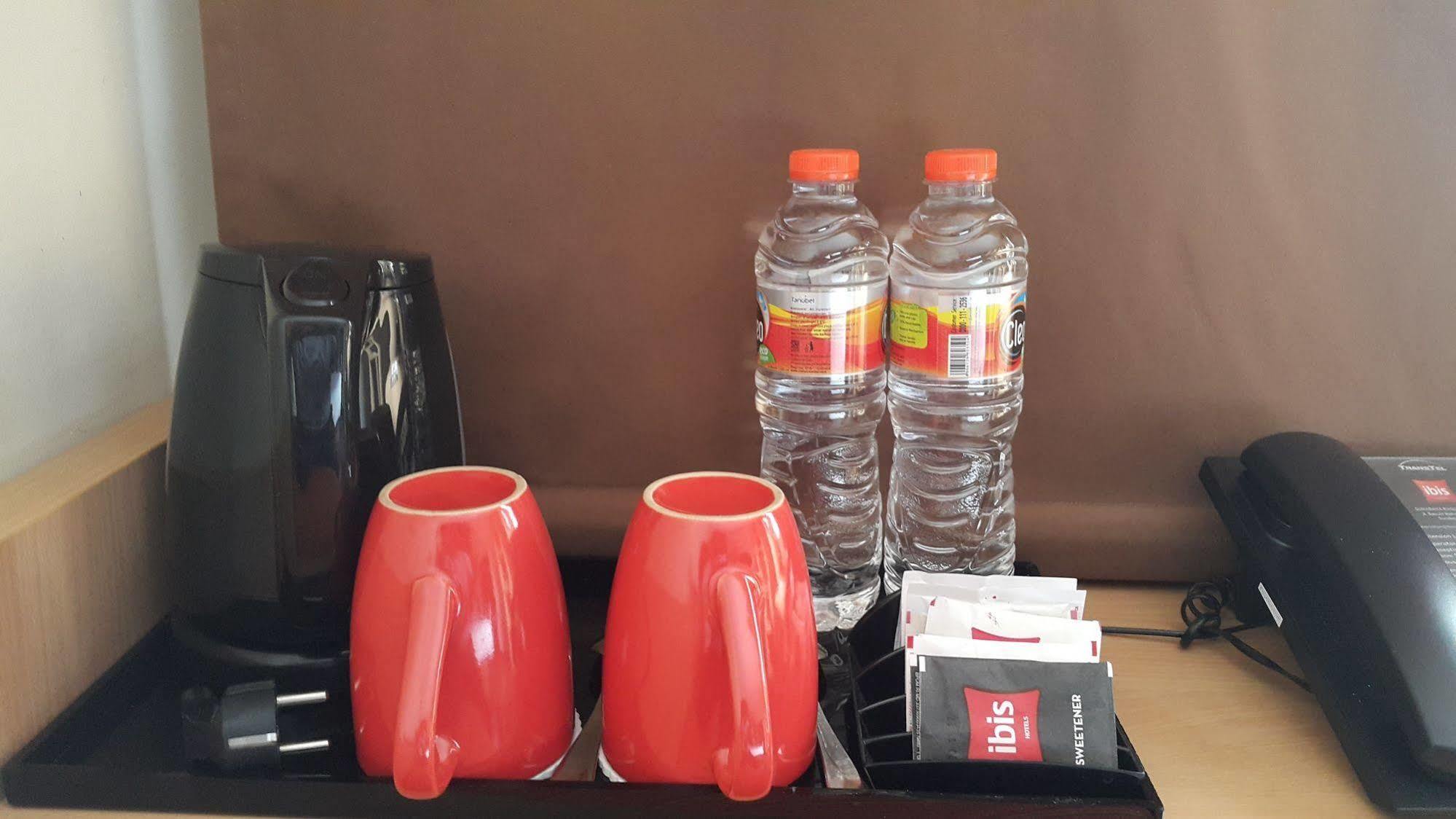 Ibis Surabaya City Center Екстер'єр фото