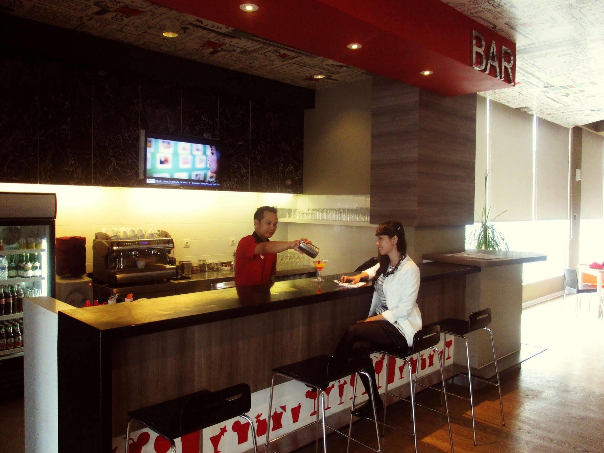 Ibis Surabaya City Center Екстер'єр фото